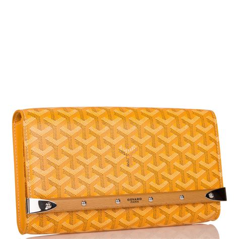 e goyard clutch|goyard monte carlo clutch price.